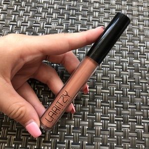 Laritzy vibe lip gloss
